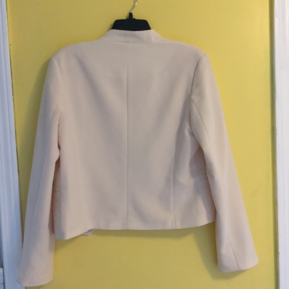 Cream Blazer Jacket - Picture 5 of 6